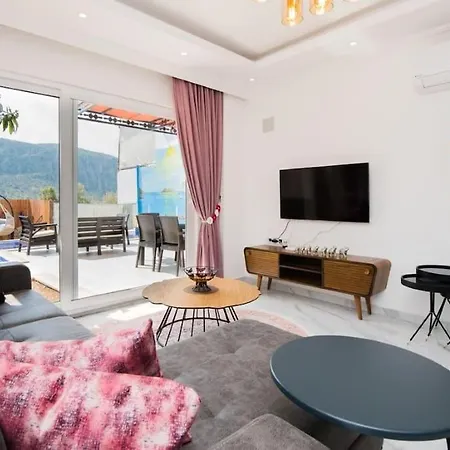 Отель Yagmur Damlasi / Kalkan 4*